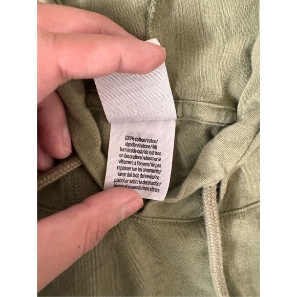 Victoria’s Secret green sweater cropped - Picture 5 of 9